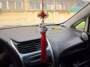 處罰50元警示 湖南司機(jī)慎選車內(nèi)物品，已有車主因違規(guī)裝飾被罰